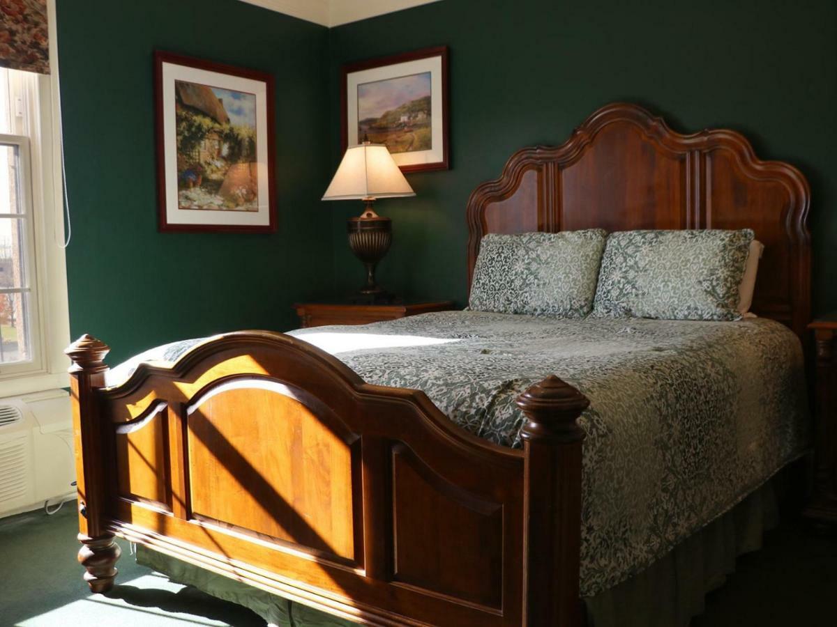 Saint Brendan'S Inn Green Bay Quarto foto